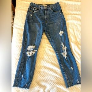 Abercrombie & Fitch High Rise Mom Jeans- Curve Love 28/6R
